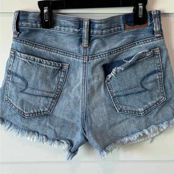 Adorable American Eagle Jean shorts, size 0 - Picture 2 of 4